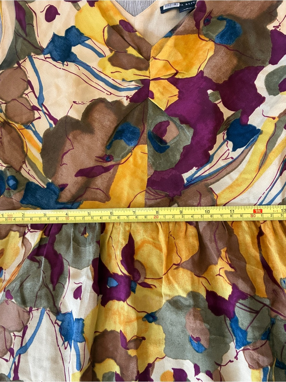 Banana republic silk abstract print dress floral v neck a line Flowy romantic - Picture 3 of 7